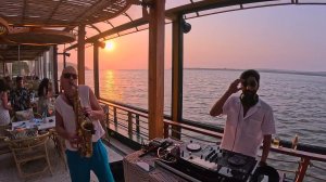 Nora En Pure - Lake Arrowhead (Radio Mix) Beautiful music with saxophone at sunset - DJ and Sax
