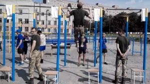 Подтягивания. Сдача норматива по подтягиваниям