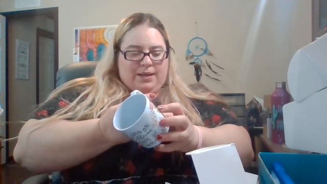 April Smarta$$ and Sass Unboxing смотреть онлайн