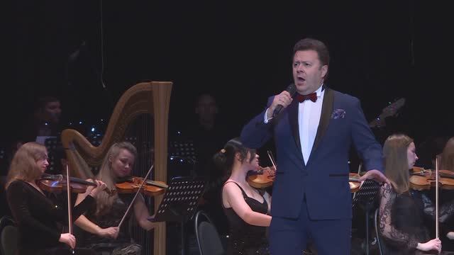 Синяя вечность (М.Магомаев, Г.Козловский) исполняет Александр Суханов