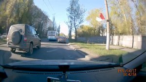 Срываются рога у троллейбуса