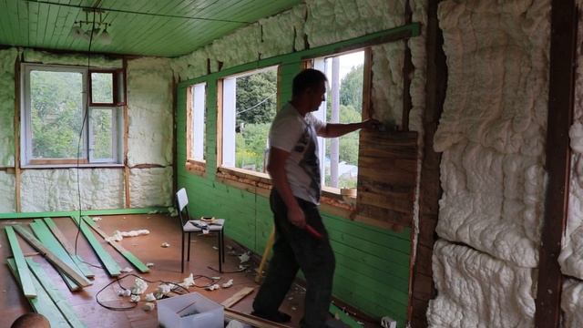 Наконец-то утеплили дом напыляемым ППУ. Поставили окна. Ремонт дома продолжается. ЖКВ смотреть онлайн