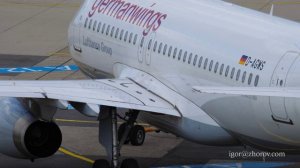 Эйрбас А319 авиакомпании Germanwings буксируется к месту запуска перед вылетом.