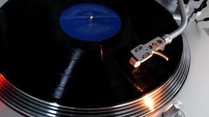 Проверка фазировки громкоговорителей.