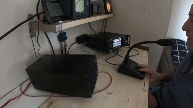 ICOM IC 7300 AND THE ICOM SM-50 DESK TOP MICROPHONE SET UP,MADE EASY.. смотреть онлайн