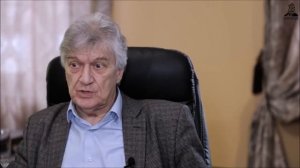 'Рoмaнское искусство Западной Европы полностью прoнизaно восточным христианством'. Никита Шангин