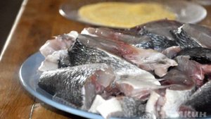 Жареная рыба в кукурузной муке