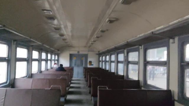 Электропоезд ЭР2Р 7054 на платформе Электрозаводская Казанского направления