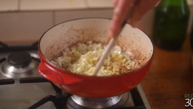 Mediterranean Chicken and Rice: One-Pan Delight смотреть онлайн