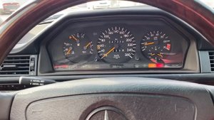 В ПРОДАЖЕ Mercedes-Benz W124 E320 1994год из Японии