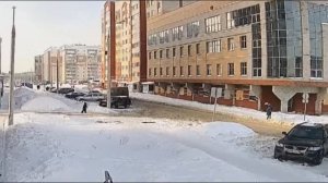 25.01.2022 Момент ДТП с наездом на ребёнка вне зоны ПП на ул. Кунгурцева. Ижевск.