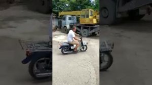 Скутеретта Suzuki birdie 50 Демонстрация работы