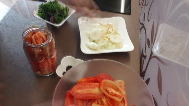 Помидоры маринованные дольками на зиму! Просто вкуснятина!