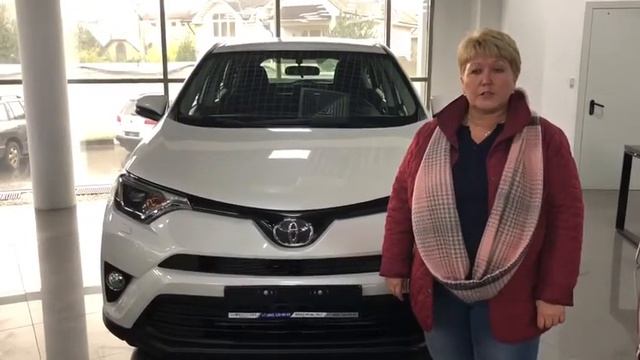 Покупательница довольна покупкой авто в автосалоне GLOBUS-CARS смотреть онлайн