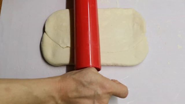 Слоеные язычки из правильного теста