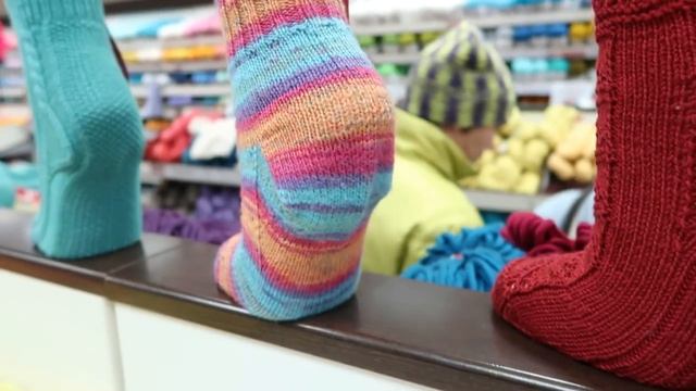 МНОГО ПРЯЖНЫХ НОВИНОК // ФИРМЕННЫЙ МАГАЗИН ПРИ ТРОИЦКОЙ КАМВОЛЬНОЙ ФАБРИКЕ