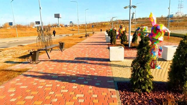 Парк сказочных мультипликационных фигур рядом с ТРЦ Мармелад, стаб
