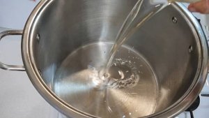 Борщ на зиму в банках с картофелем. Открыл, развел, прокипятил и вкусный, полноценный обед готов!