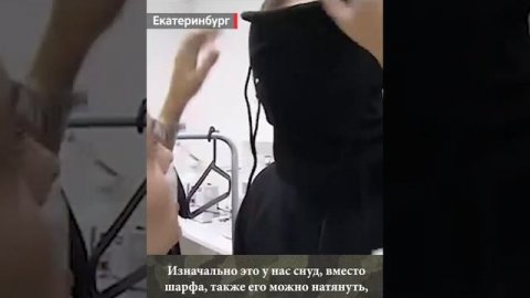 Российские женщины шьют снаряжение для солдат на СВО