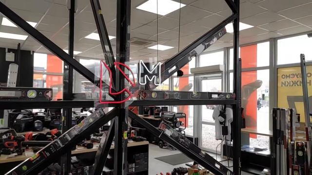 Неоновая вывеска для интерьера магазинов Днипро-М смотреть онлайн