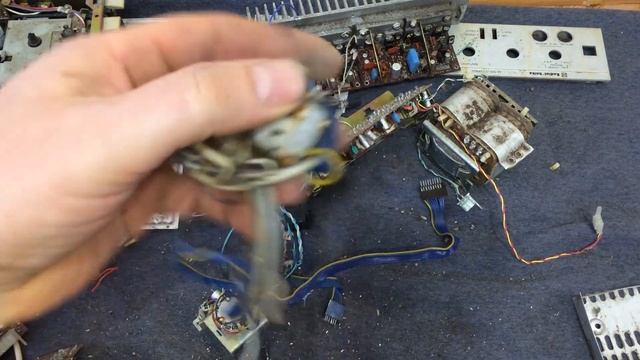 Магнитофон-приставка М-201 СТЕРЕО и Усилитель У-101 СТЕРЕО (Radiotehnika) смотреть онлайн