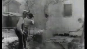 Разрушение стены / Démolition d’un mur (1896)