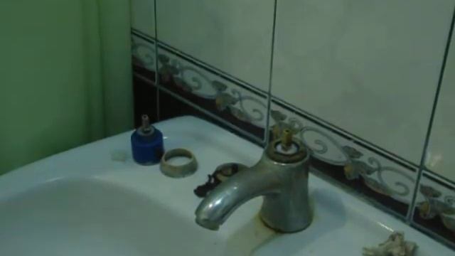 Ремонт крана, замена картриджа. смотреть онлайн