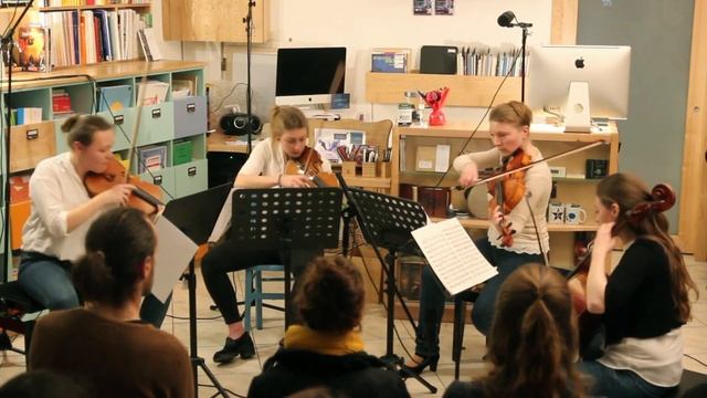 extraits de Dimitri CHOSTAKOVITCH : Quatuor n° 3 en fa majeur op. 73 смотреть онлайн