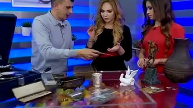 Основные критерии оценки антиквариата - каталоги аукционов.