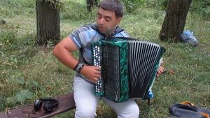 кавер на Queen на баяне