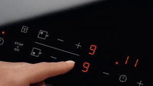 Электрическая варочная панель Electrolux CPE644RCC (CPE 644 RCC)