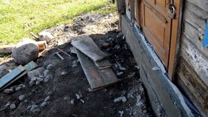 КАК ПОДНЯТЬ ДОМ ДОМКРАТОМ часть 4. СВОИМИ РУКАМИ. СНЯЛ ОПАЛУБКУ А ТАМ...