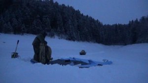 Рыбалка на КВХ Ночую один на льду