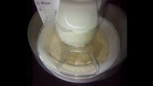 Bosch MUM4427 Küchenmaschine MUM4 500 Watt, 3,9 Liter weiß смотреть онлайн