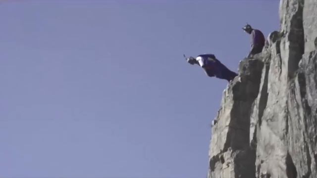 5 Отчаянных Смельчаков Потерявших Жизнь во Время Трюков смотреть онлайн