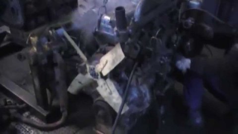 SMD-14N engine first start up after remanufacturing (СМД-14Н первый запуск после капремонта)