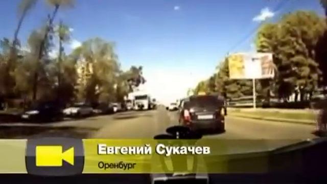 Последние новости - Оренбург, Сбитый фурой пешеход повис на решетке радиатора смотреть онлайн