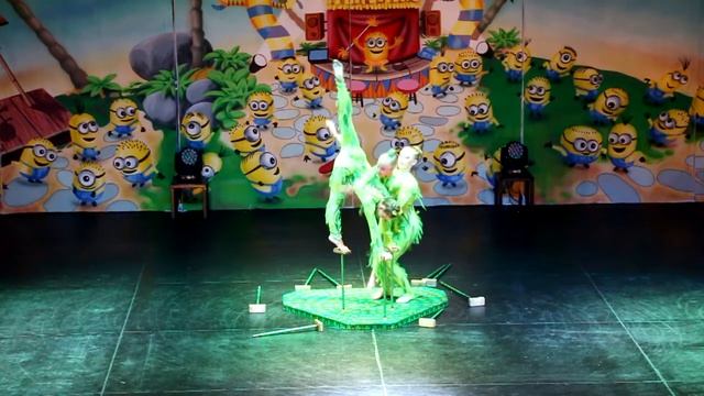 ДОРОГОЙ ЦВЕТОВ эквилибр на тростях. ЦИРК МАУГЛИ смотреть онлайн