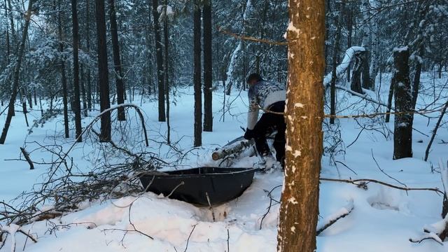 ПЕРЕЖИДАЮ МЕТЕЛЬ - НОЧЕВКА в ЗИМНЕМ ЛЕСУ  ИТОГИ ГОДА в палатке