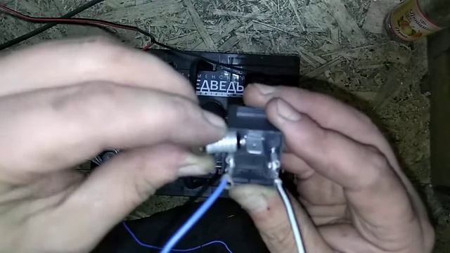 Реле поворотов и аварийки. (проверка реле).