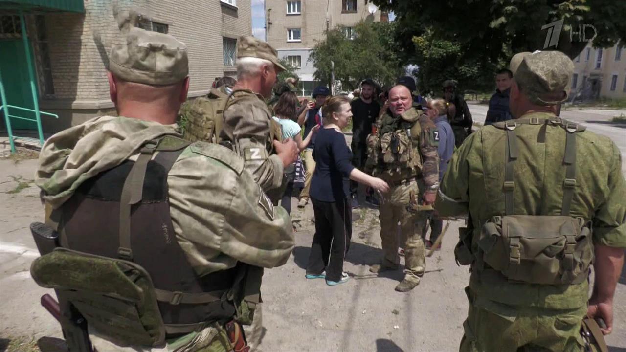 В Лисичанске отмечают освобождение города от неонацистов