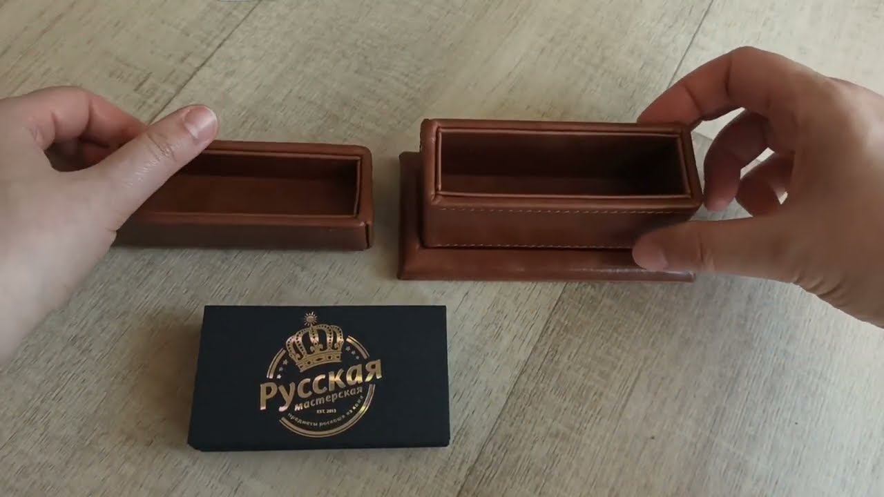 Настольная визитница. Визитница кожаная. Визитница с магнитной крышкой.Цена 5500 ₽