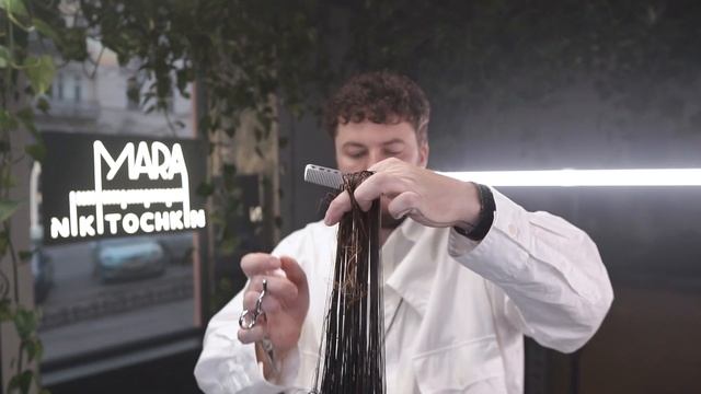 EASY CUT: Quick Haircut for Curly Hair смотреть онлайн