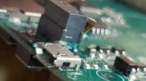 Ремонт радиоприемника Audiomax SRW-710S(Меняем разъём microUSB)