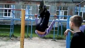Воркаут: учим как делать петушок