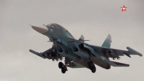Самолет Су-34 высокоточным ударом уничтожил объект военной инфраструктуры украинских националистов