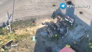 Сброс гранаты с квадрокоптера на солдат ВСУ.mp4