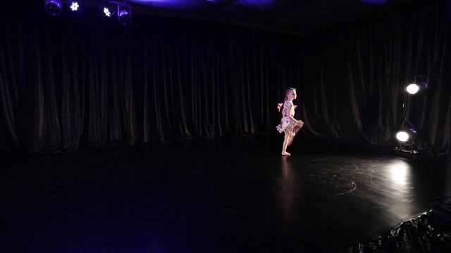 Карнаушенко Mарго / 1 место modern solo (A) // Adonata dance festival 2016