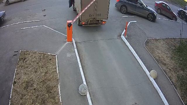 Порча шлагбаума 29.04.2016 40 лет Победы, 144 смотреть онлайн