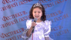 №9. Детский сад при школе №2, Абдрахманова Юлия, песня «По тропинкам по снегам, по лесным лужайкам»